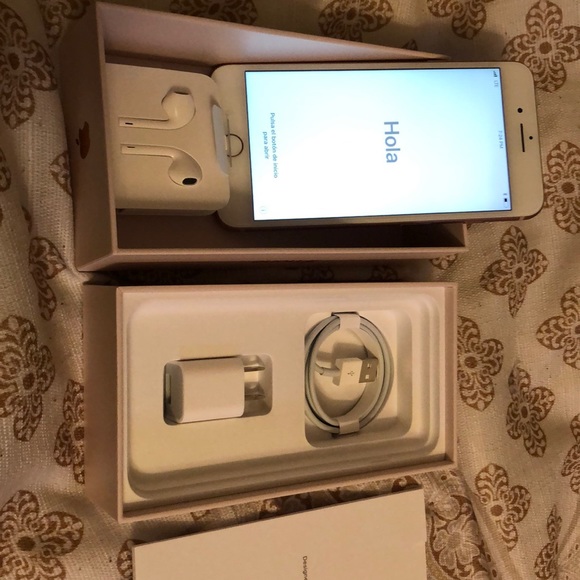 iPhone 8 Plus Gold 64GB - Picture 7 of 7